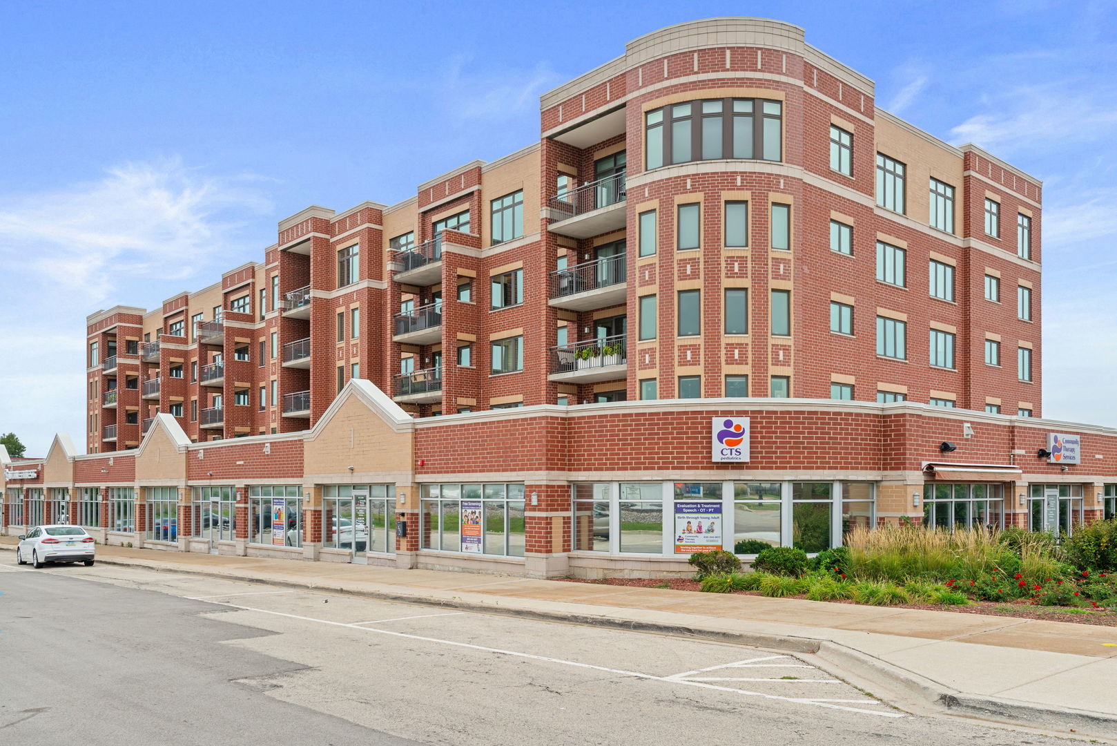 225 Main Street Unit: 201