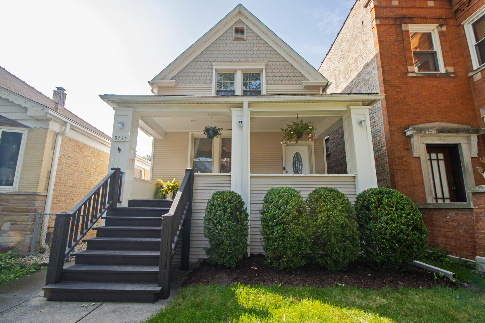 3721 W Eddy Street