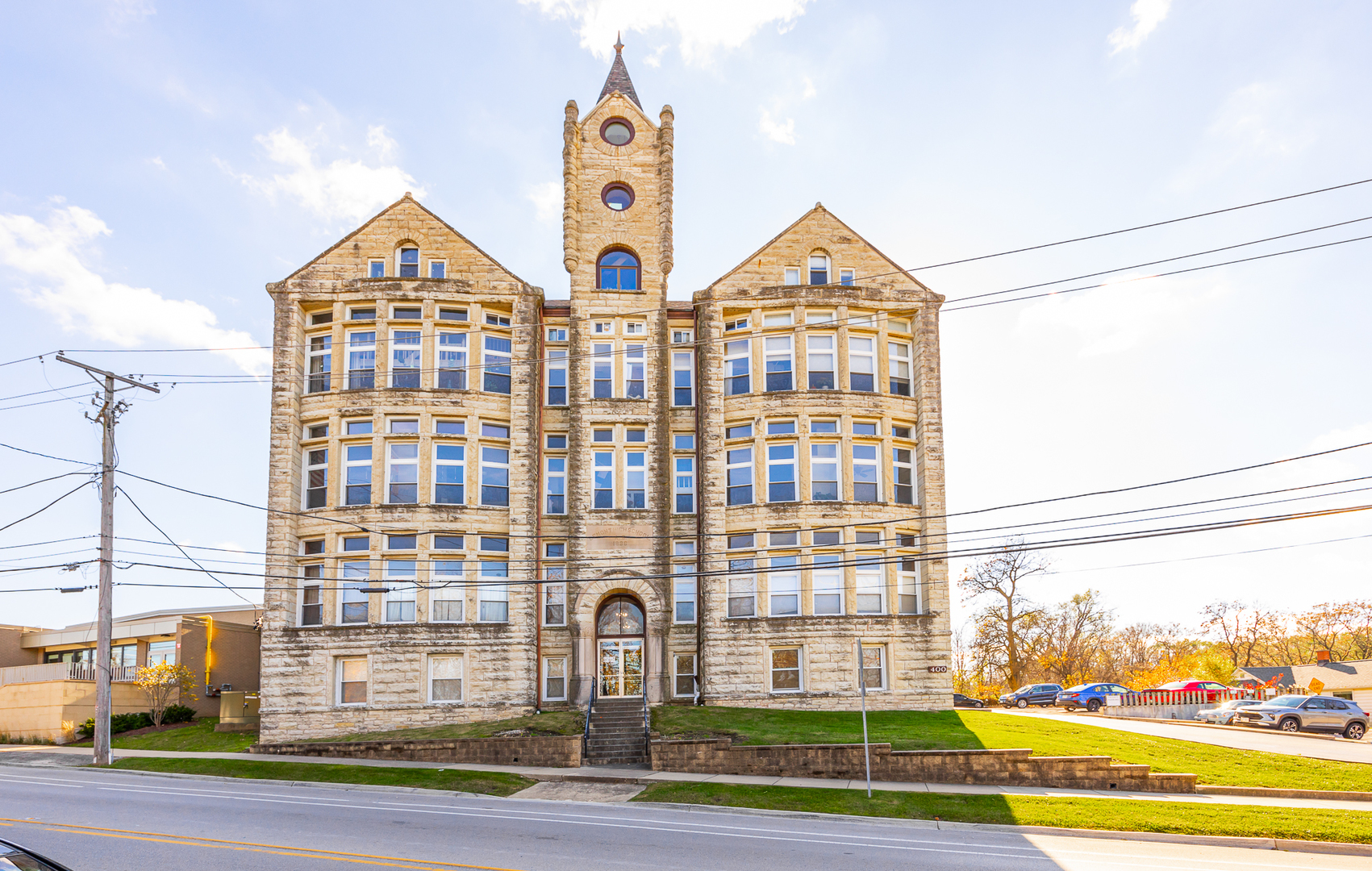 400 McCarthy Road Unit: 207