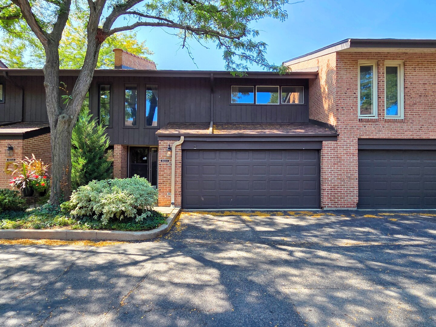 1833 Wildberry Drive