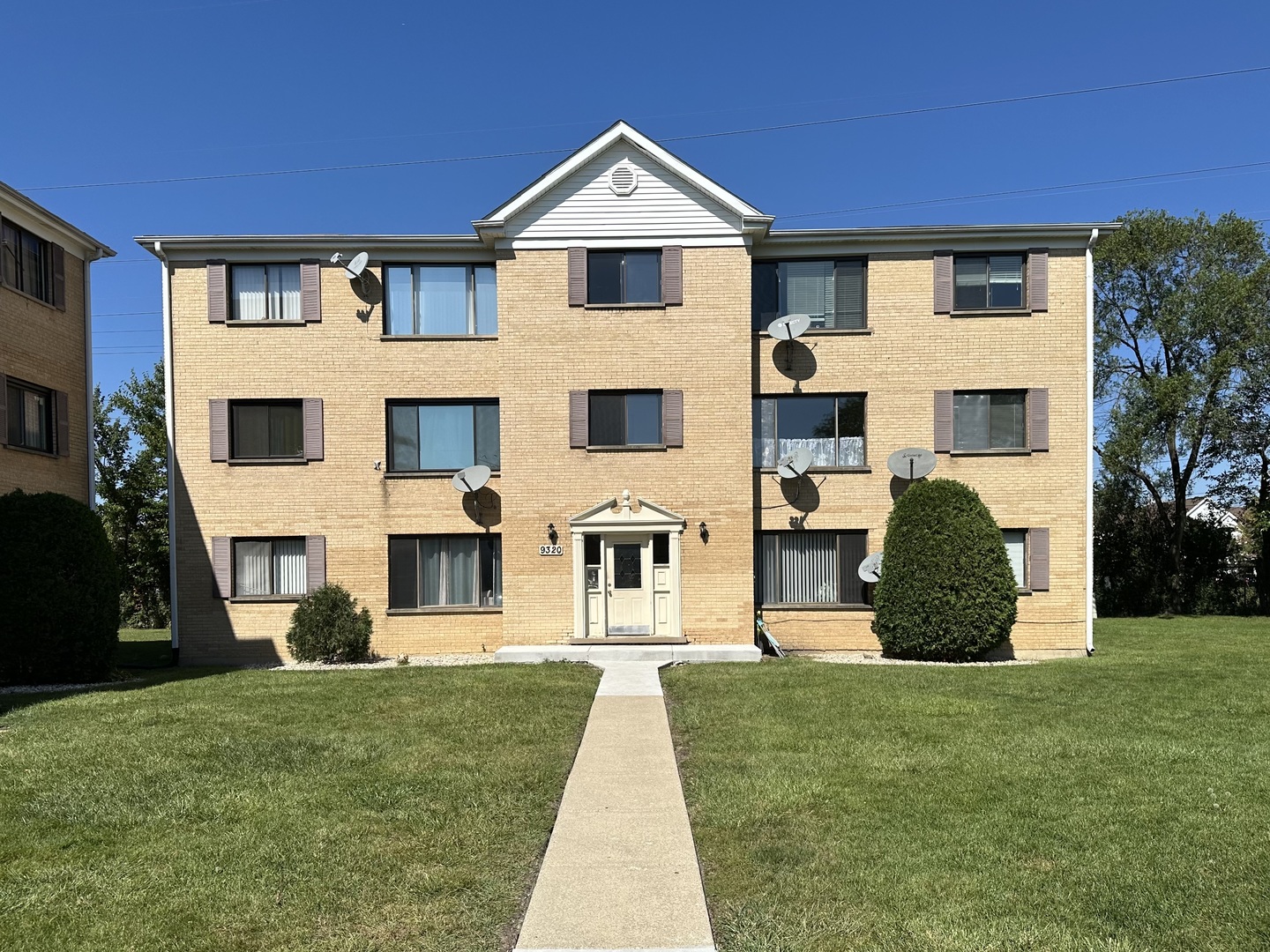 9320 Hamilton Court Unit: E