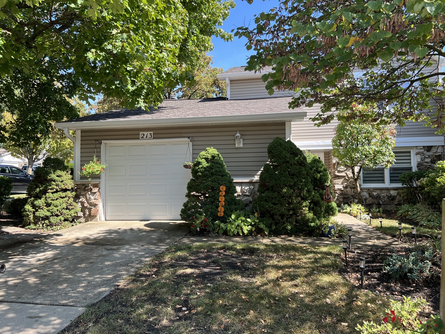 213 Stanyon Lane Unit: 1