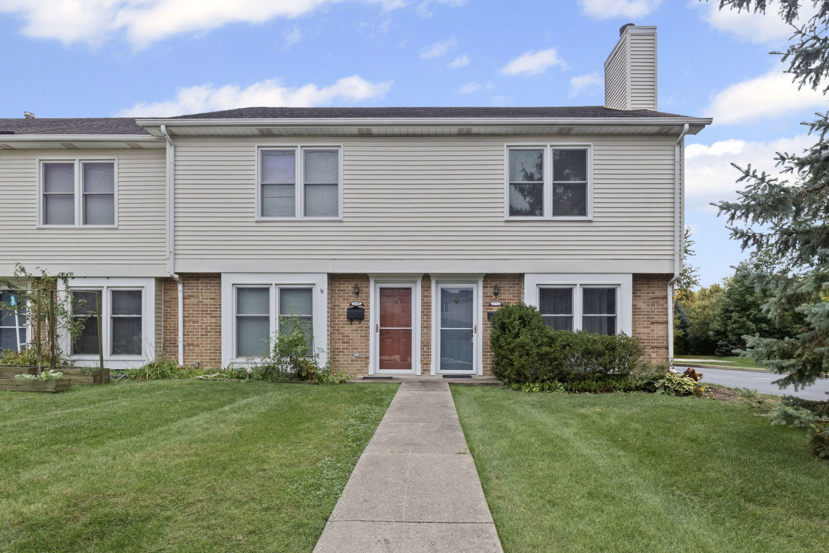 1725 Pickwick Lane