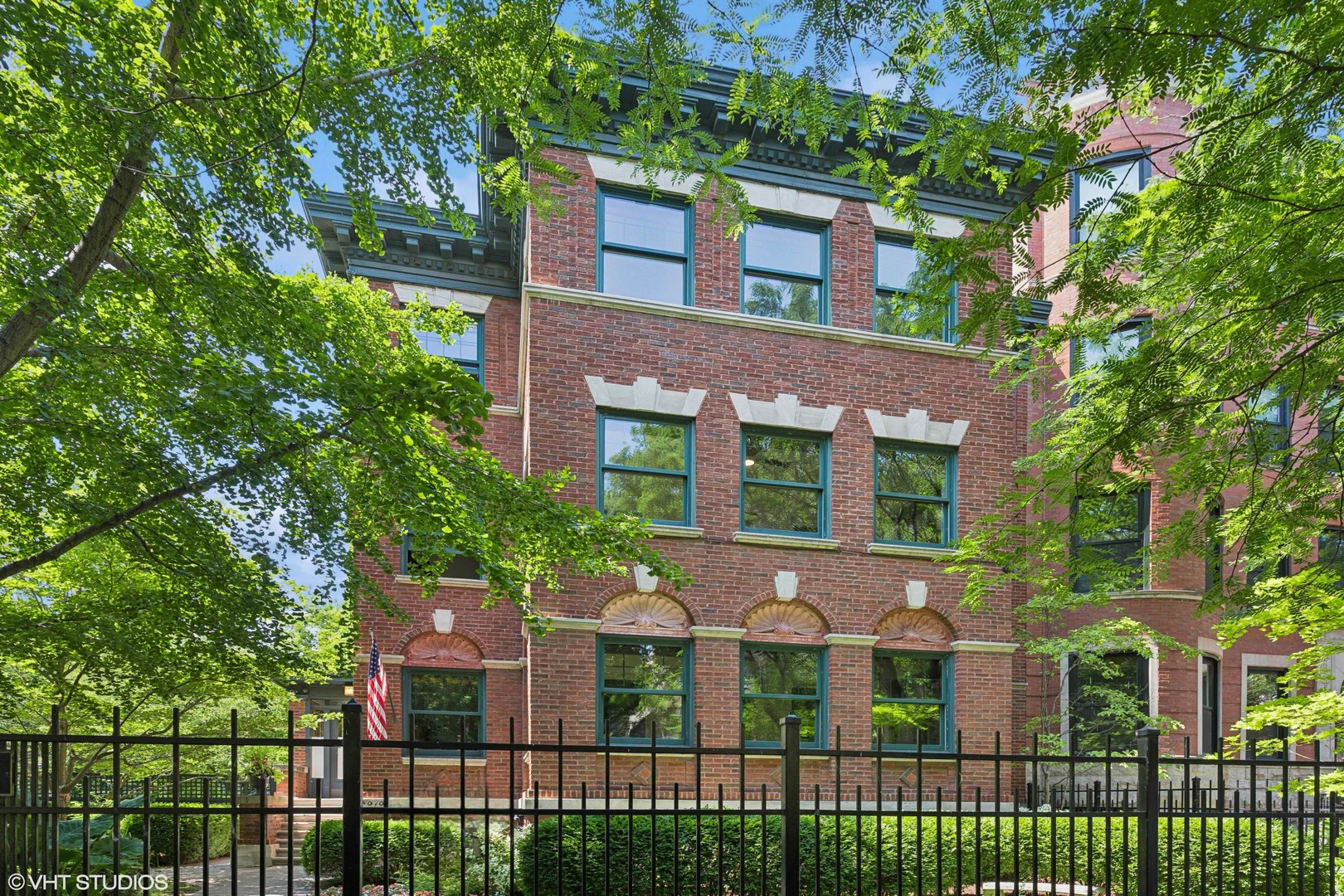 4616 N Magnolia Avenue Unit: 1