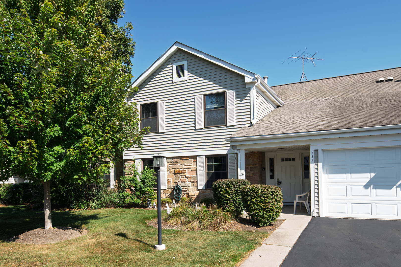 373 Southbury Court Unit: D-1