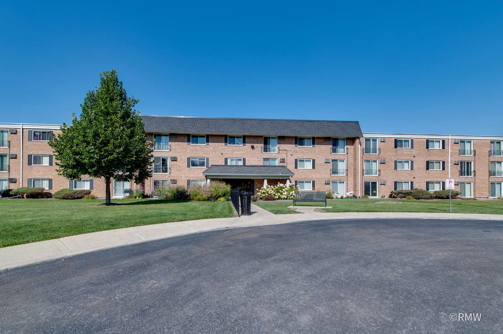 560 E Lawrence Avenue Unit: 307