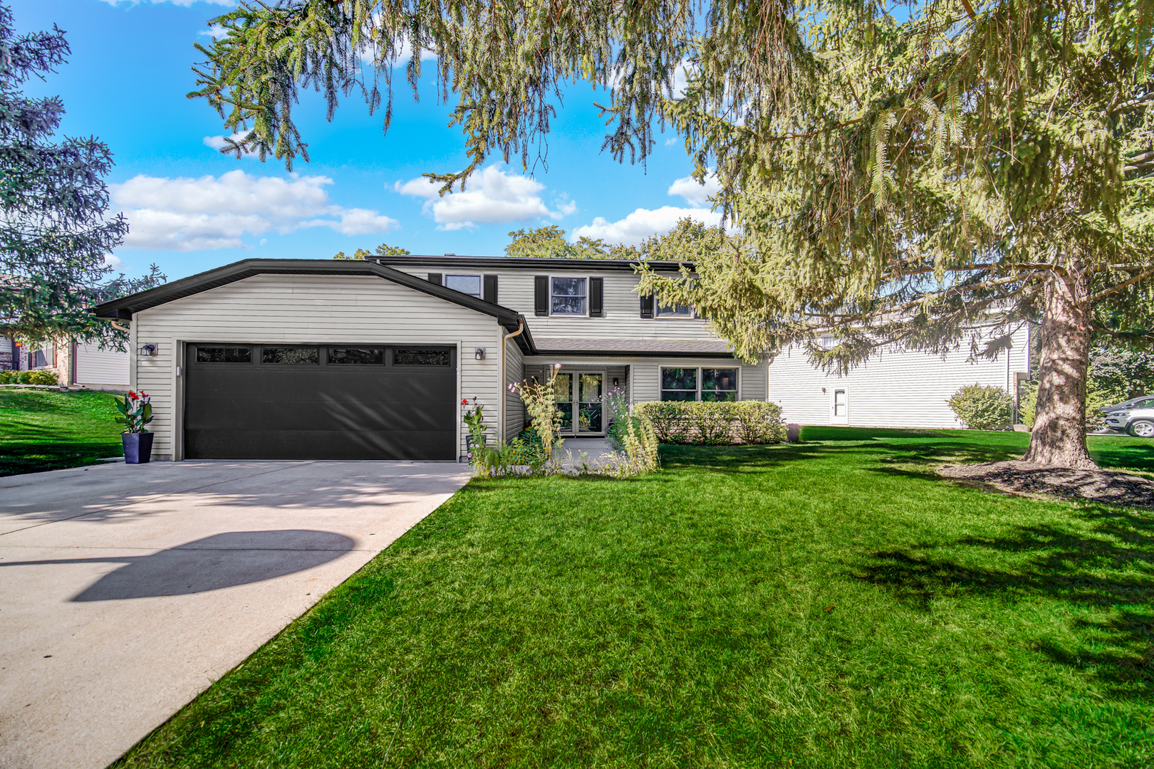 1028 W Park Place Drive