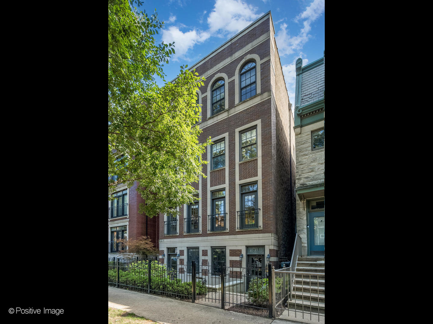 953 W Montana Street Unit: 1