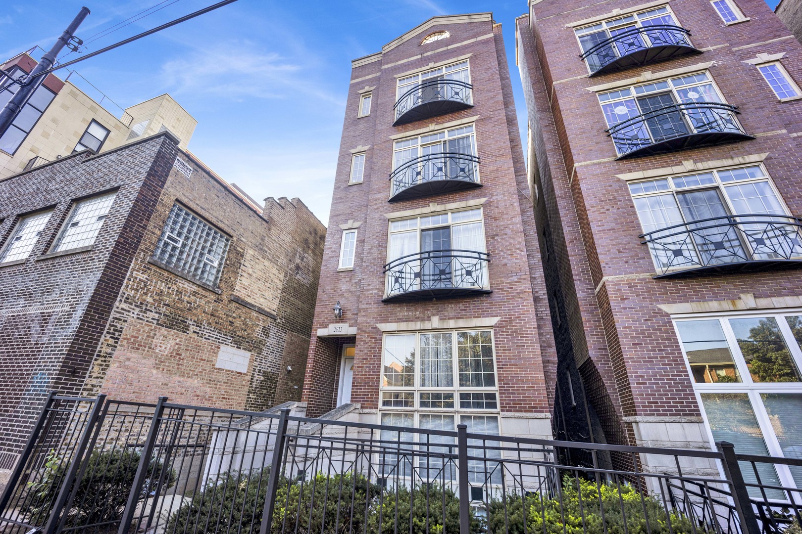 2623 W Belmont Avenue Unit: 3
