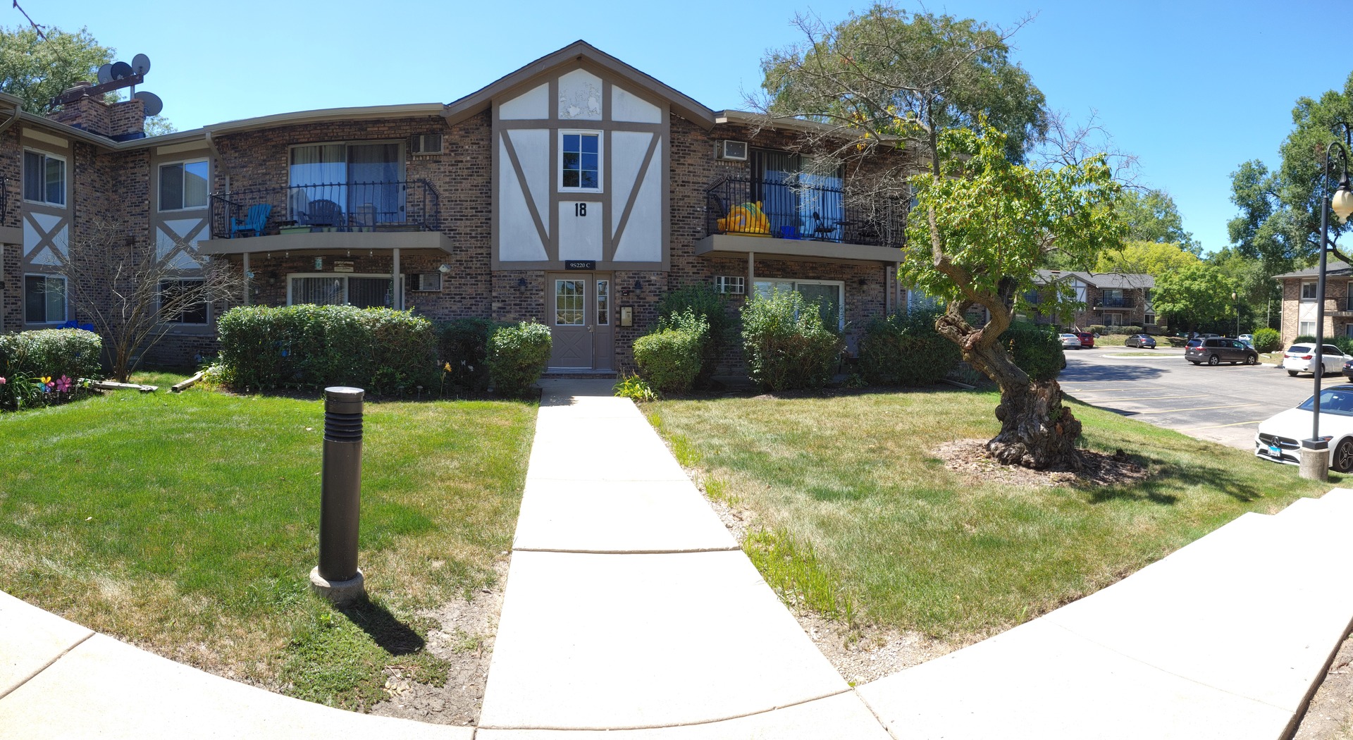 9s020 Lake Drive Unit: 10-206