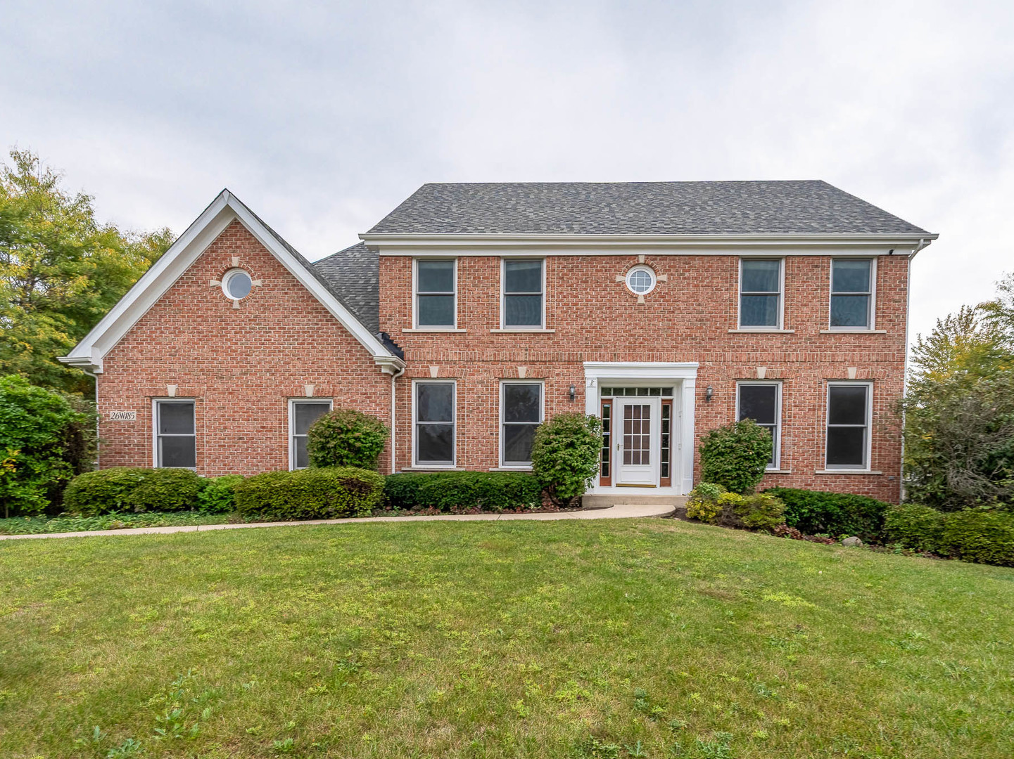 26w185 Meadowview Court