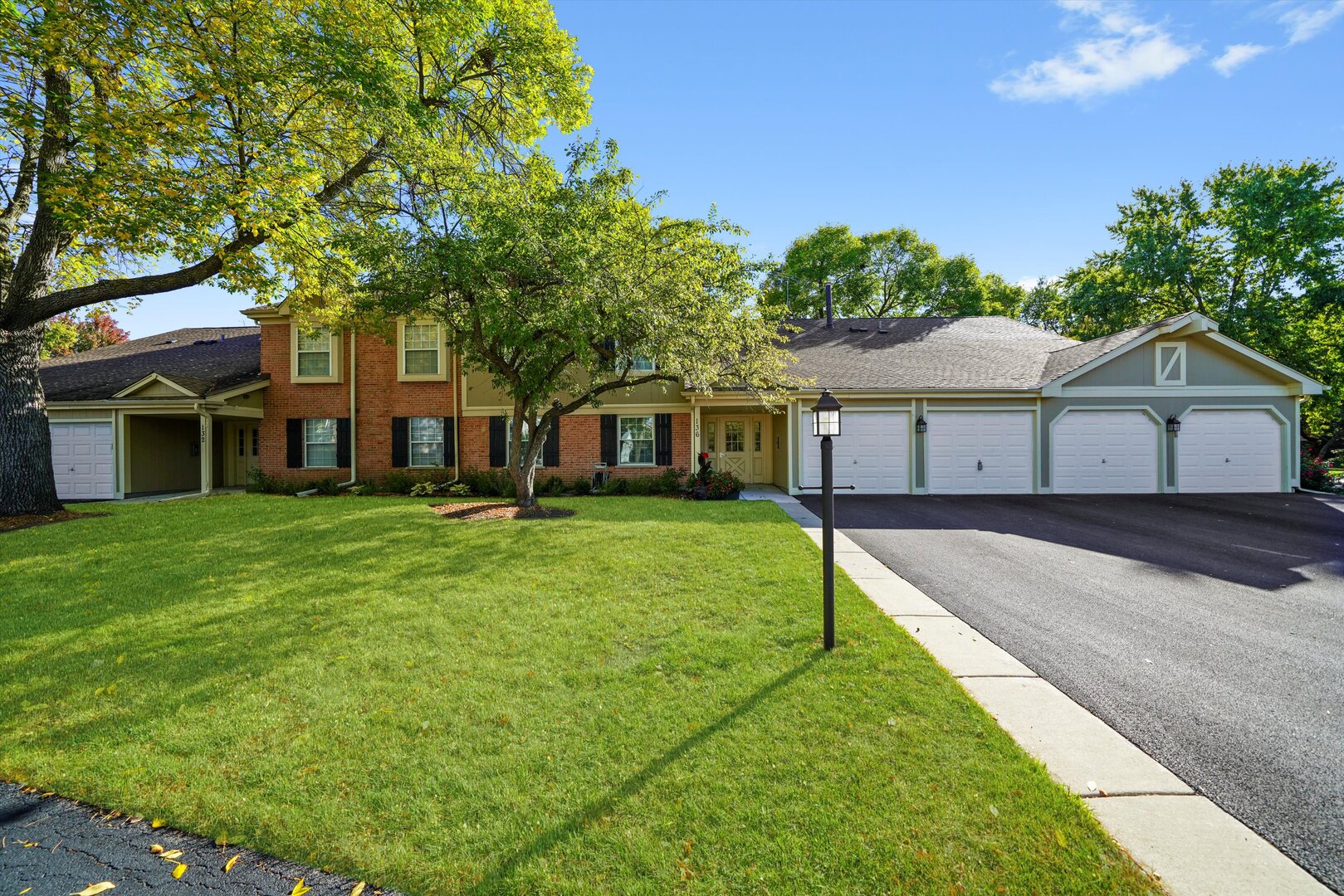 136 Wolcott Court Unit: O2