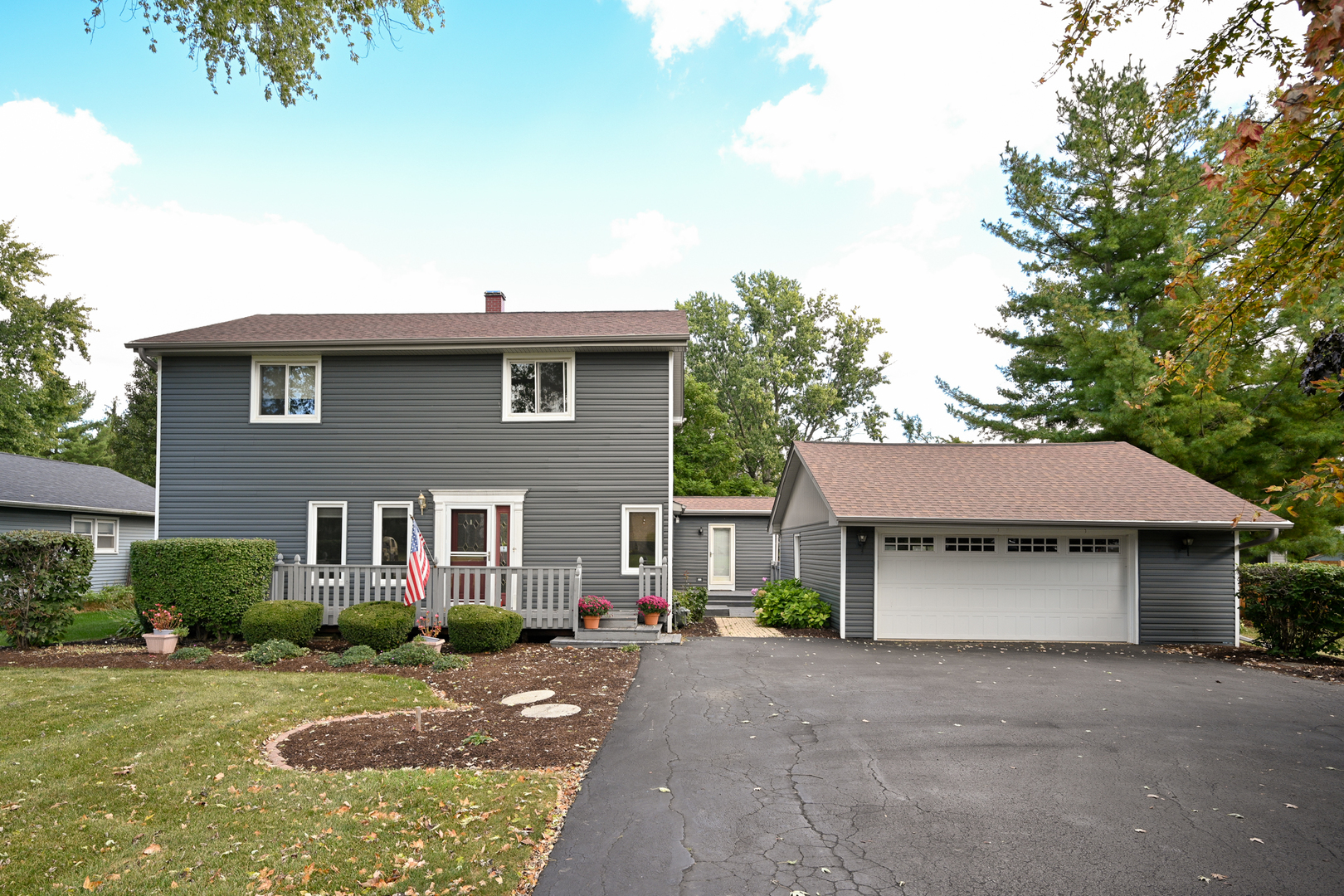 0N649 Knollwood Drive