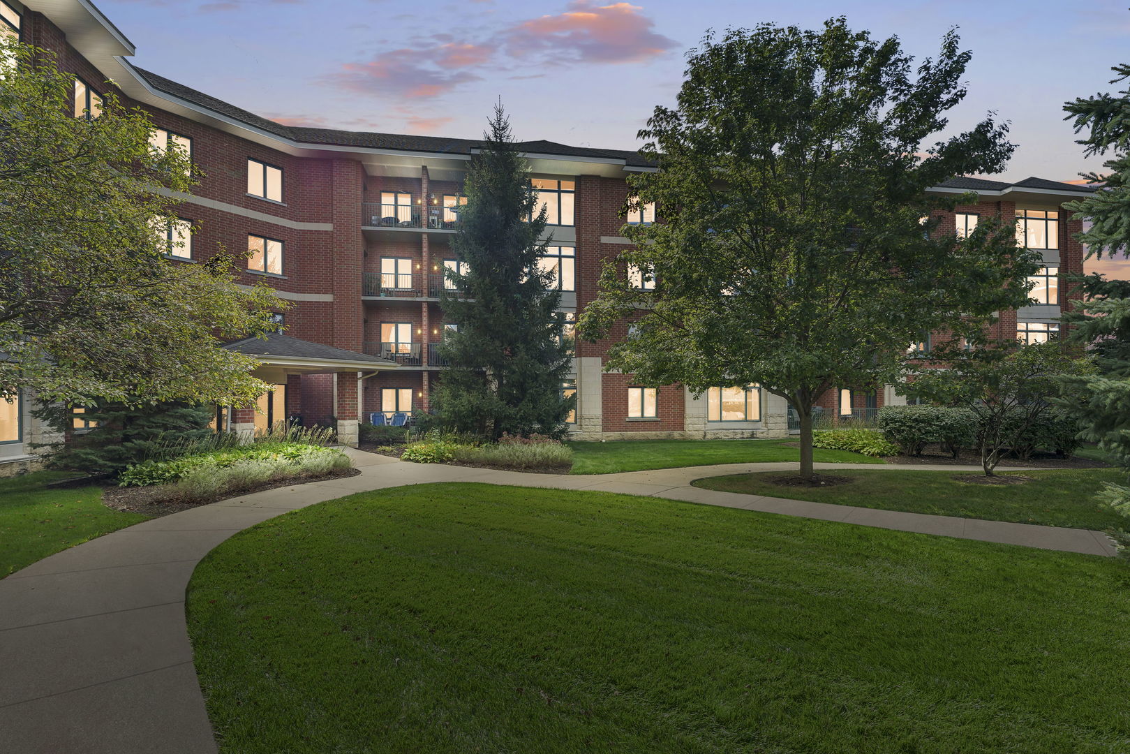 855 E 22nd Street Unit: 416