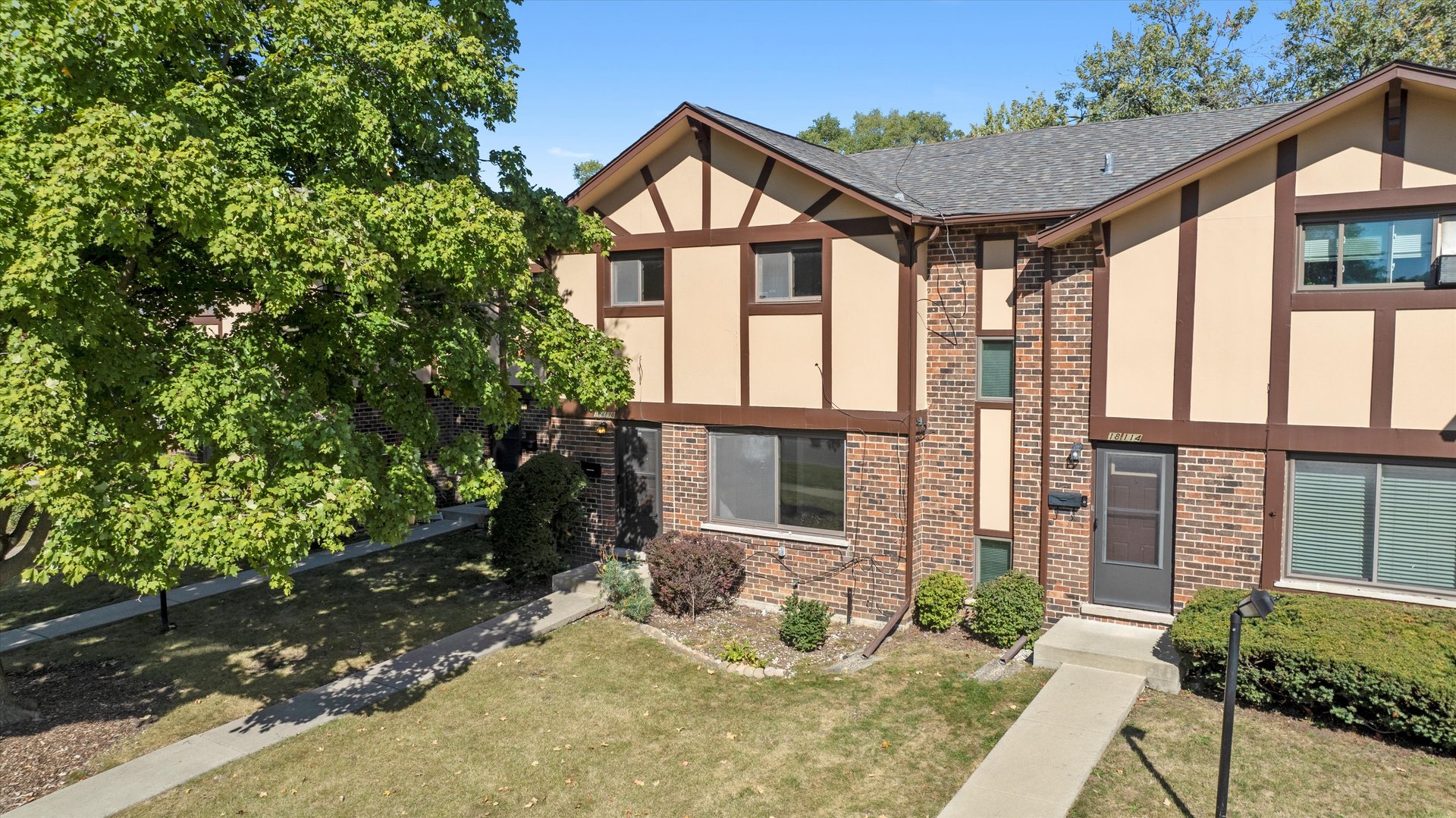 18W118 14th Street