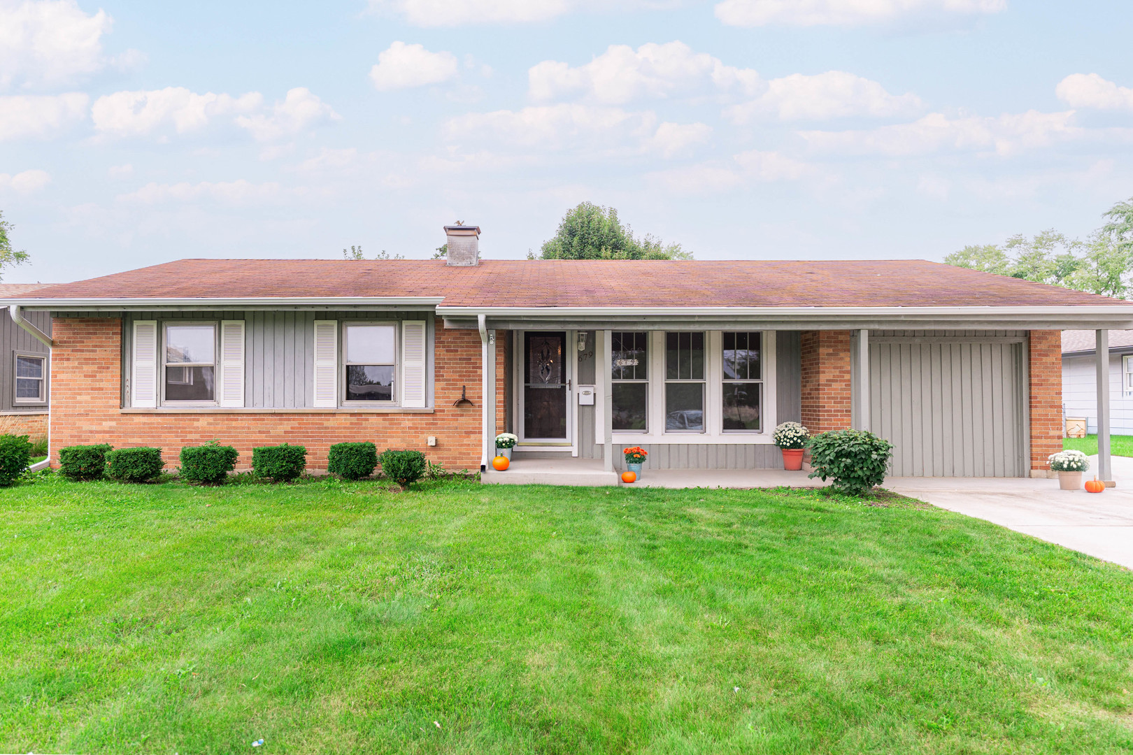 679 W Elk Grove Boulevard