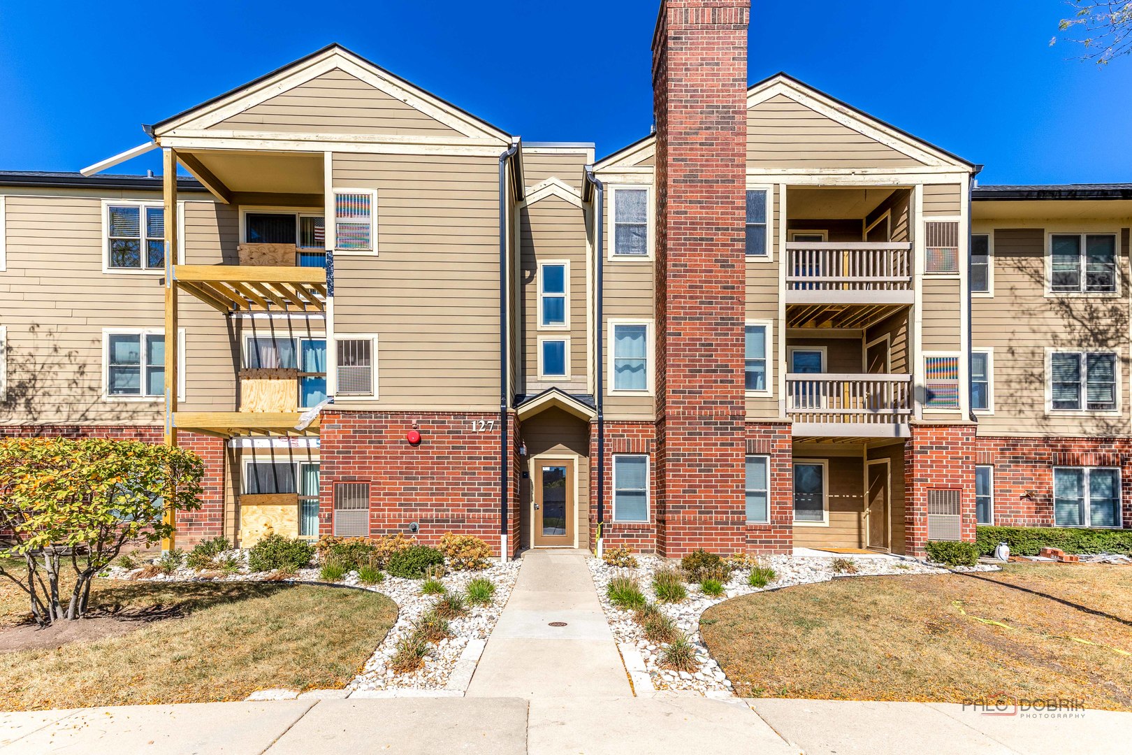 127 Glengarry Drive Unit: 307