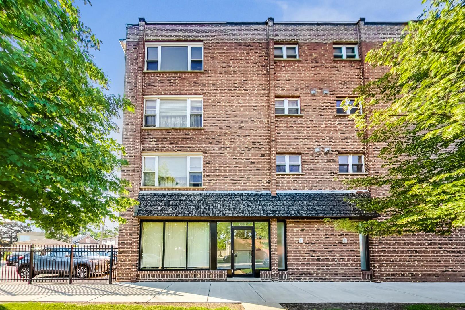 6333 N Milwaukee Avenue Unit: 1G