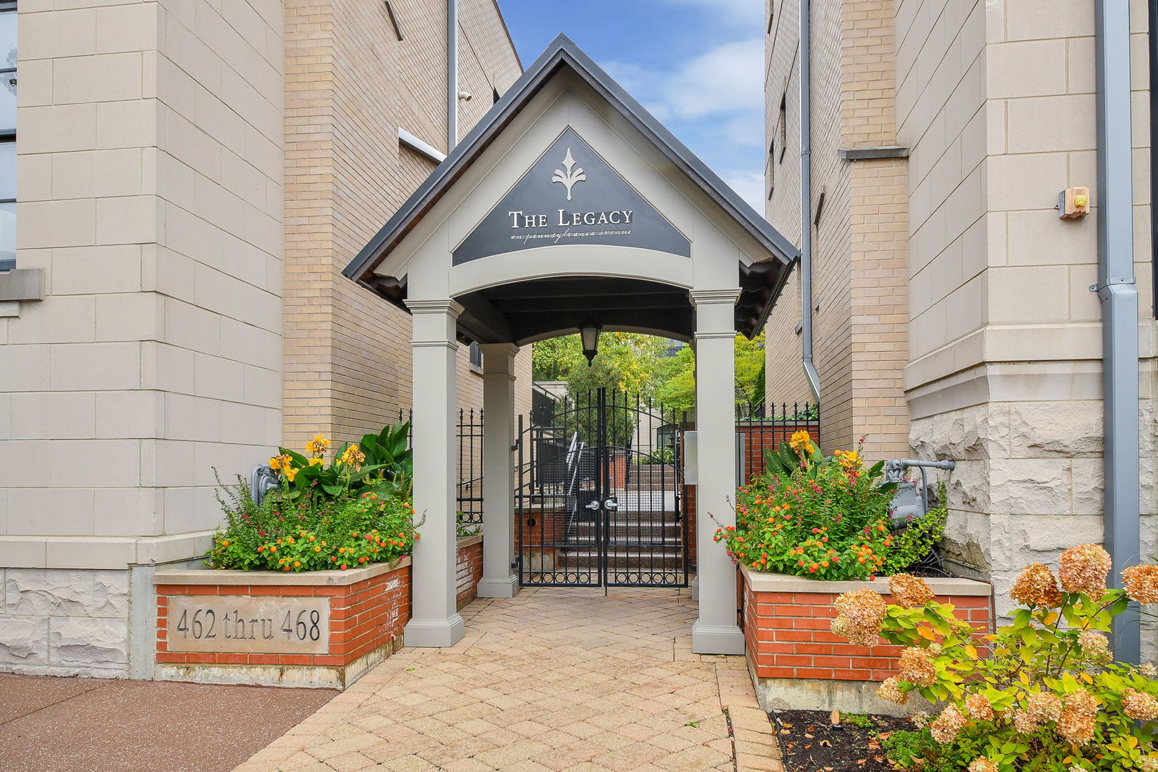 462 Pennsylvania Avenue Unit: 1S