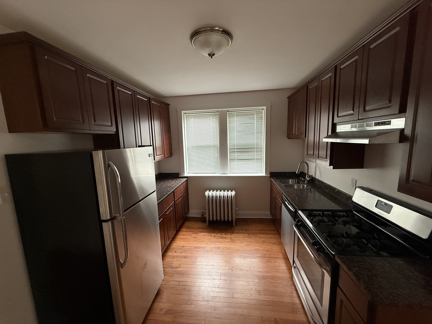 5521 W Farragut Avenue Unit: 3E