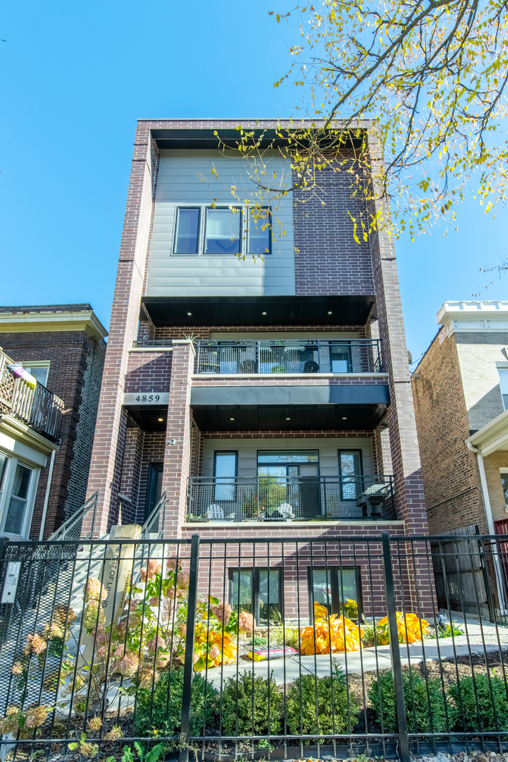 4859 N Ashland Avenue Unit: 2E