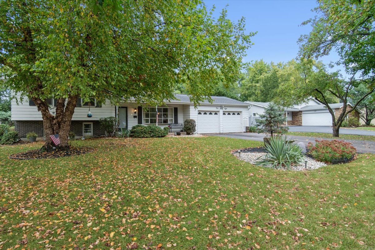 26W468 National Street