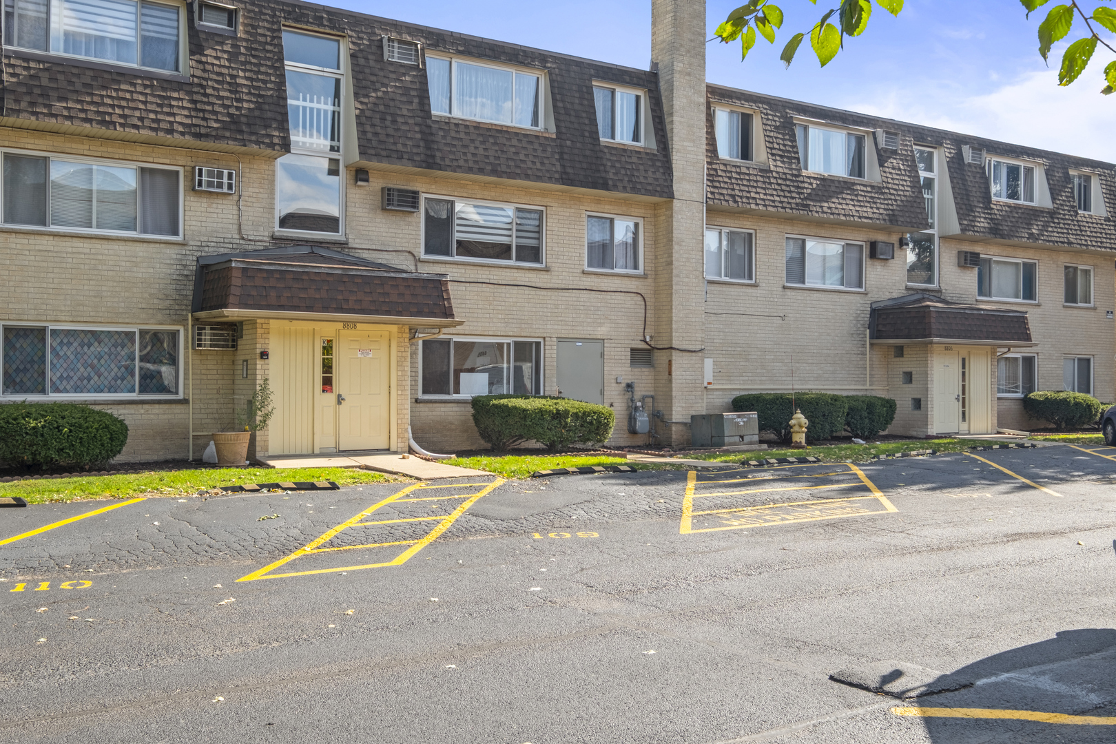 8808 Briar Court Unit: 2A