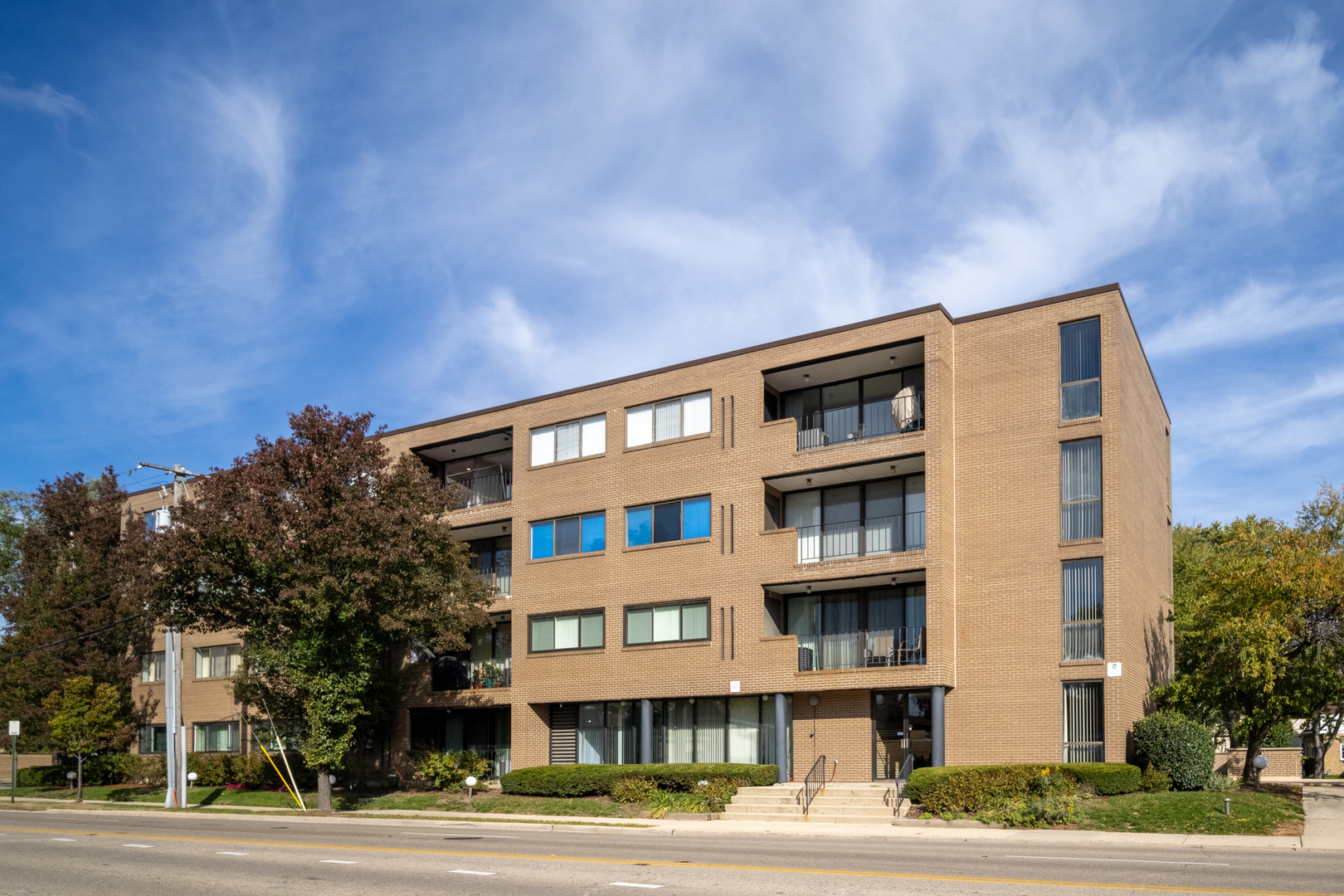 5406 Lincoln Avenue Unit: 3F