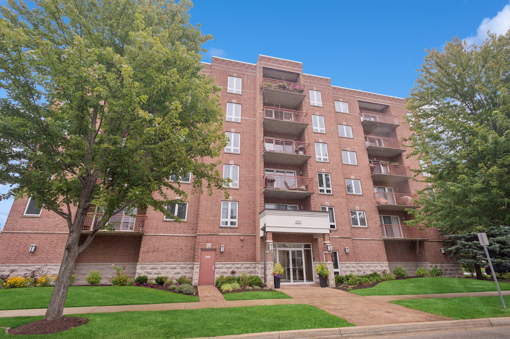 501 ALLES Street Unit: 501A