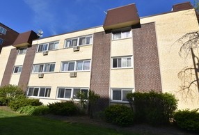 677 S RIVER Road Unit: 2D