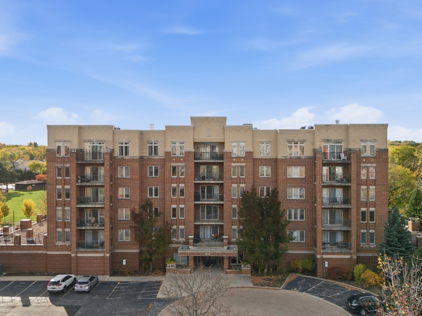 615 Perrie Drive Unit: 605