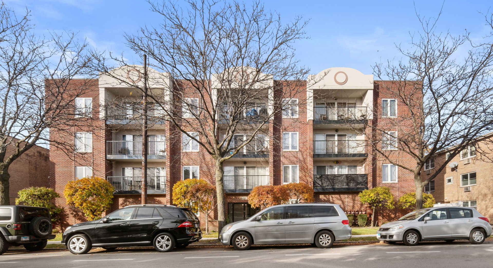 5840 W Lawrence Avenue Unit: 405