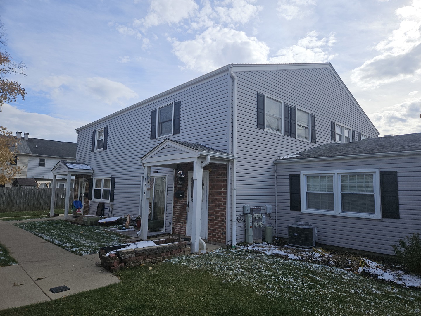 151 Peter Court Unit: B