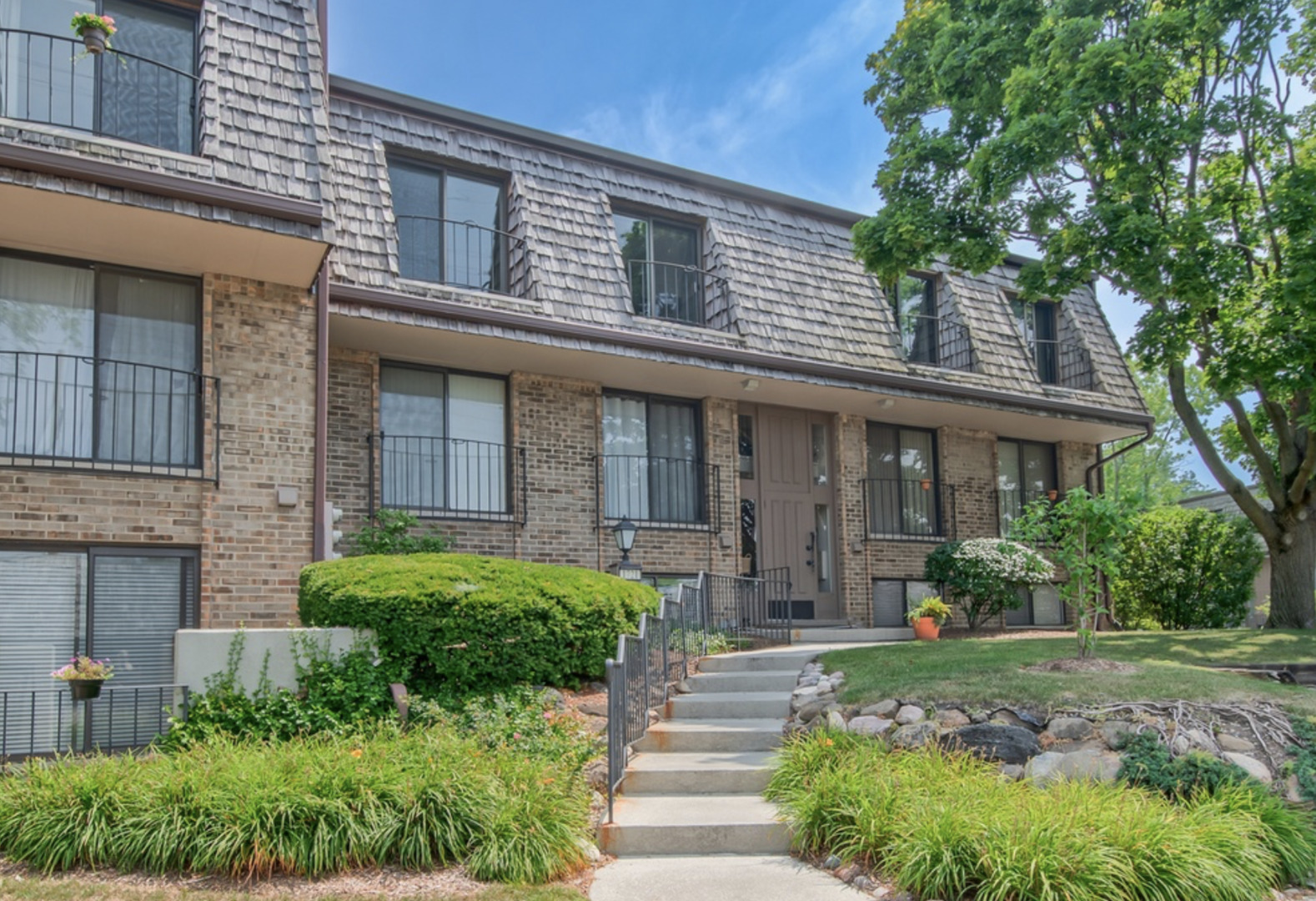 1721 Northfield Square Unit: B