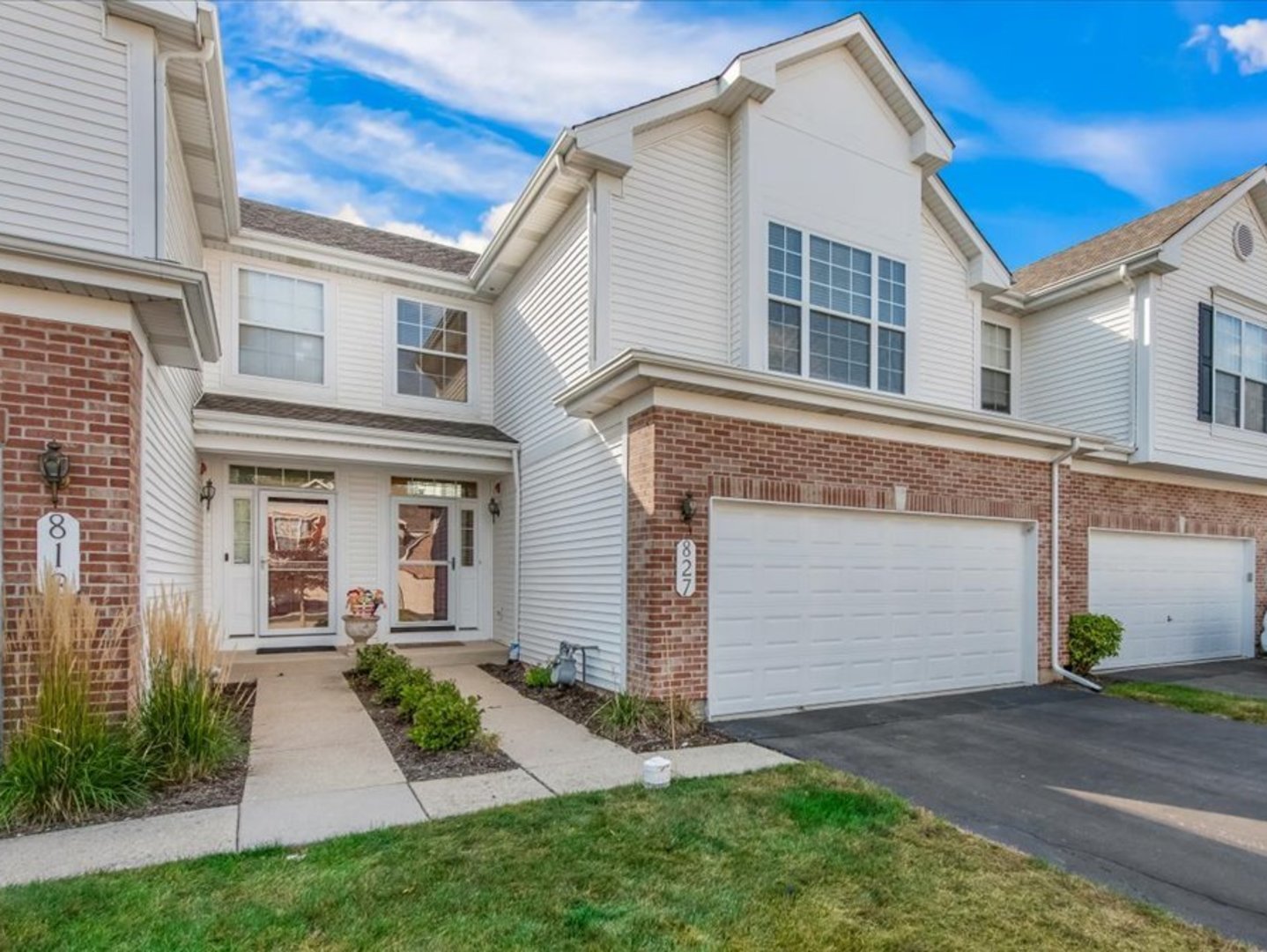 827 Riding Lane Unit: 827