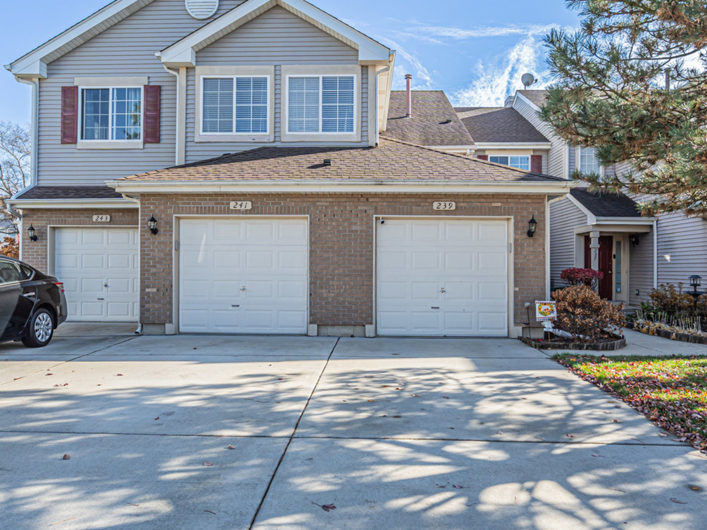 239 Camel Bend Court Unit: 4