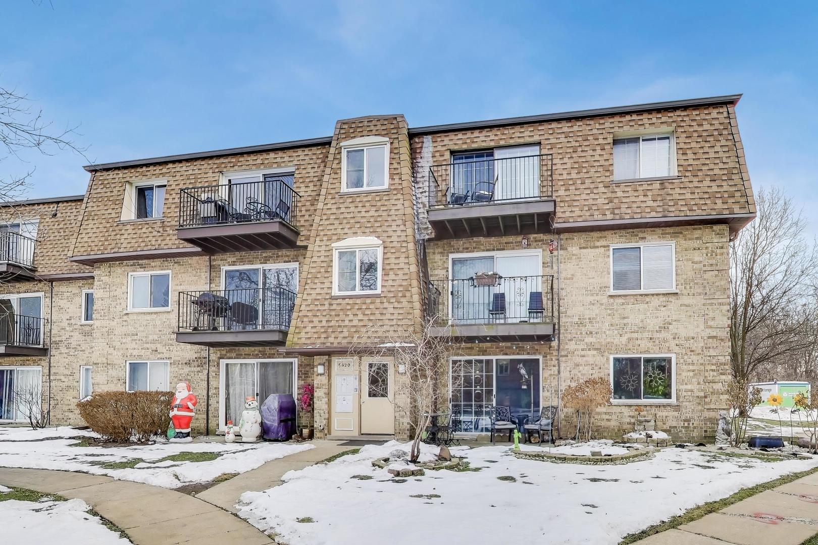 9420 Bay Colony Drive Unit: 2E