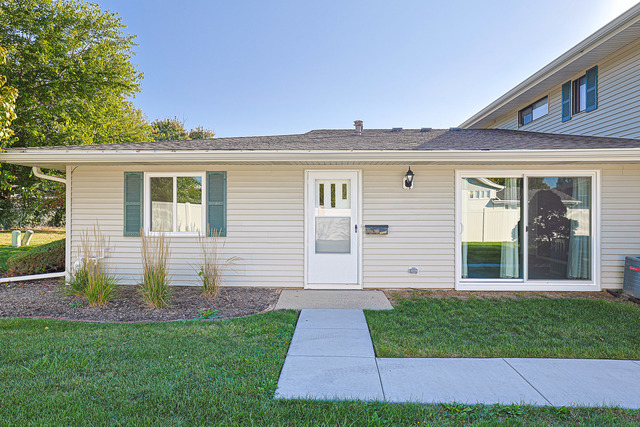 1128 Quanset Court Unit: 1128