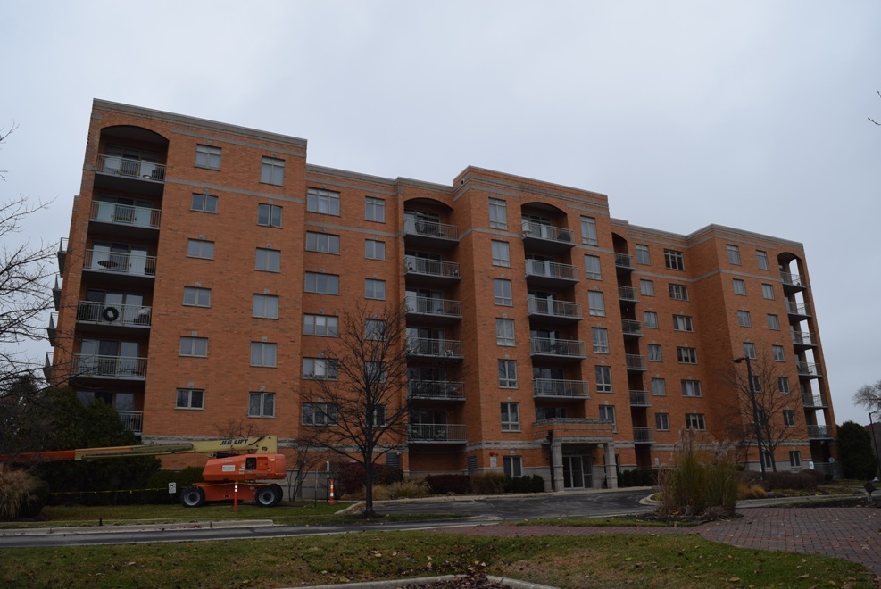 6801 N Milwaukee Avenue Unit: 404