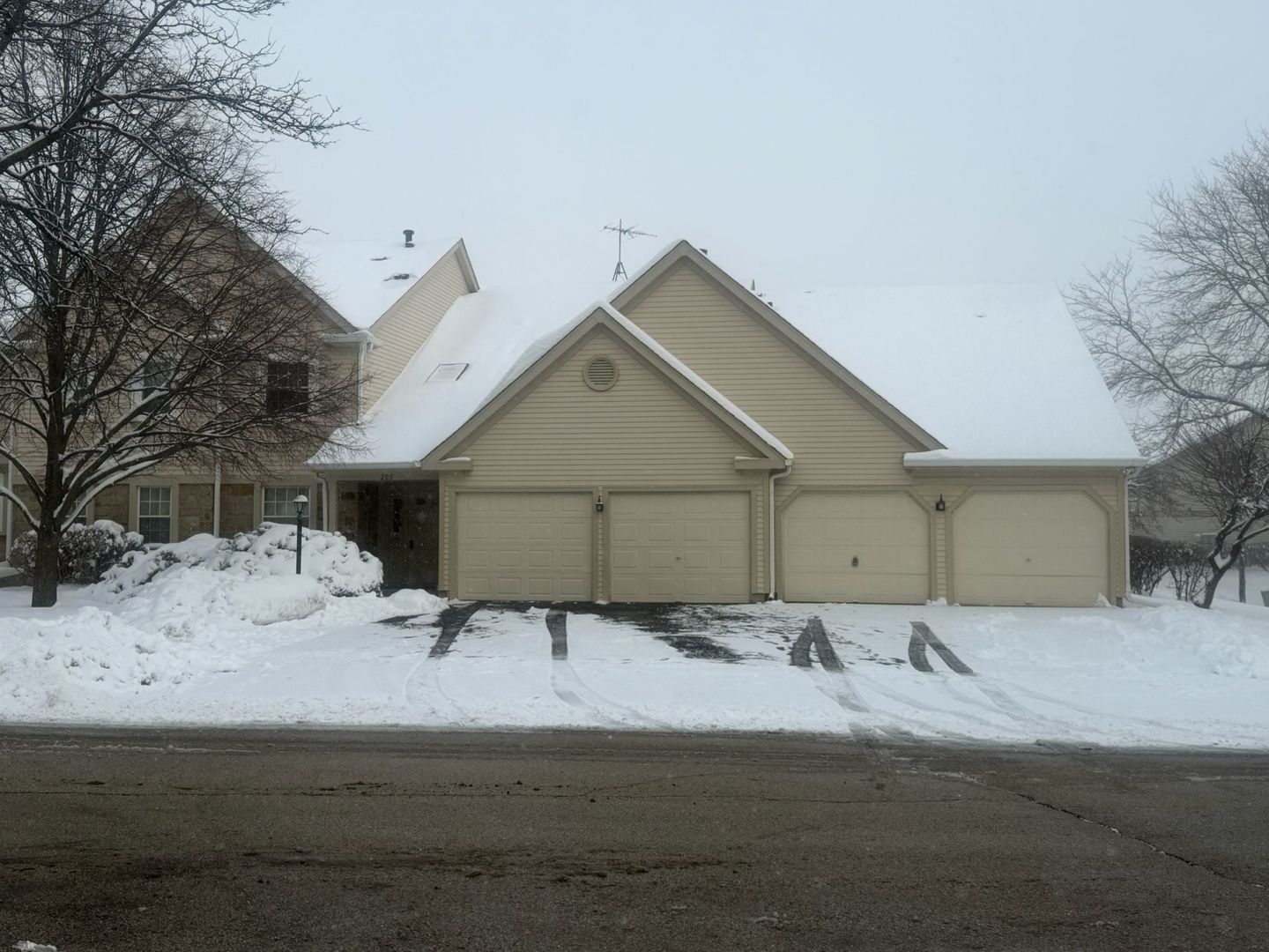 205 Glasgow Lane Unit: V1