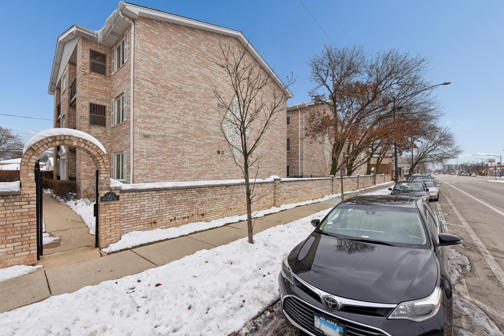 5413 N Milwaukee Avenue Unit: 3B