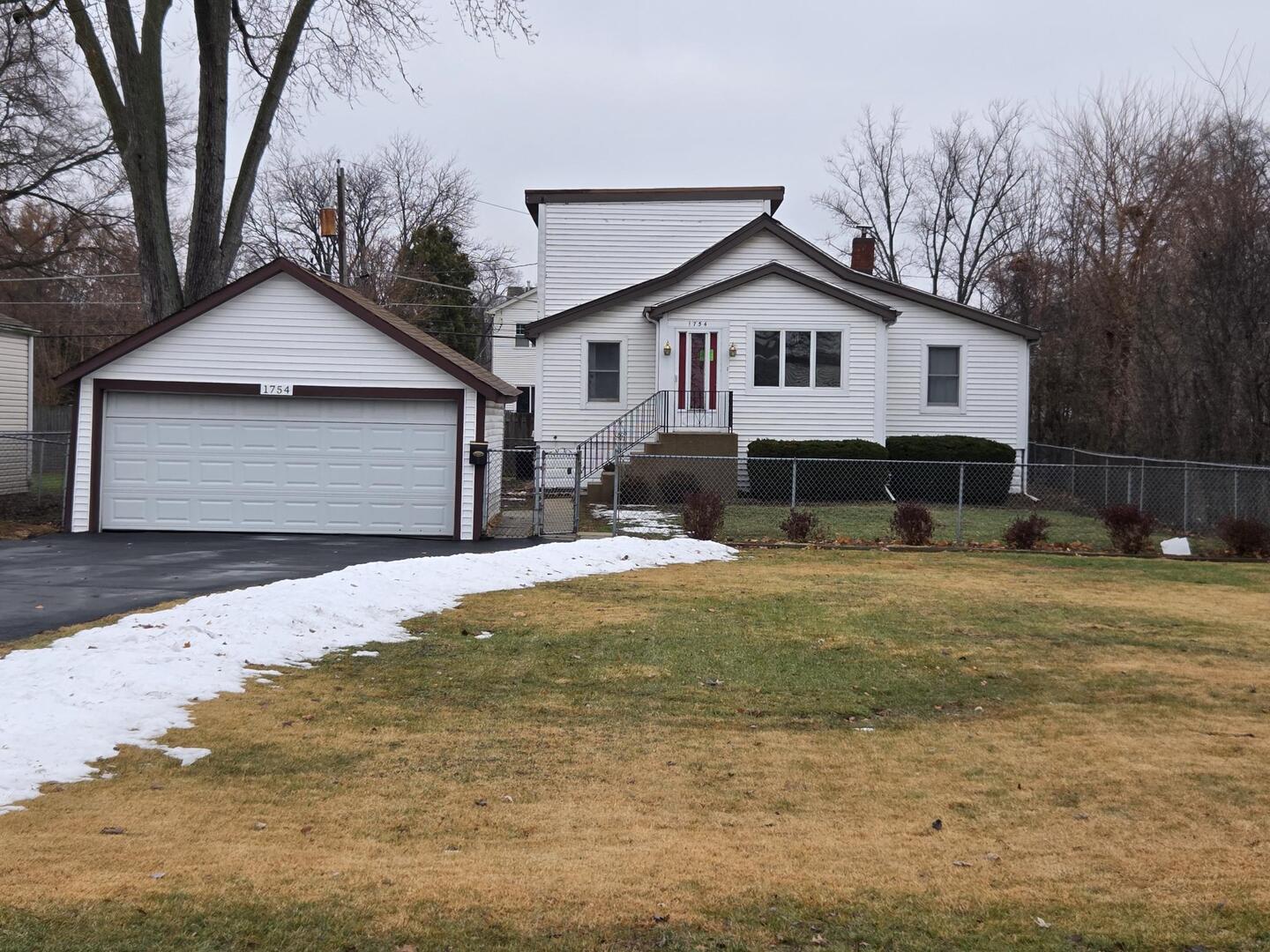 1754 E Lincoln Avenue