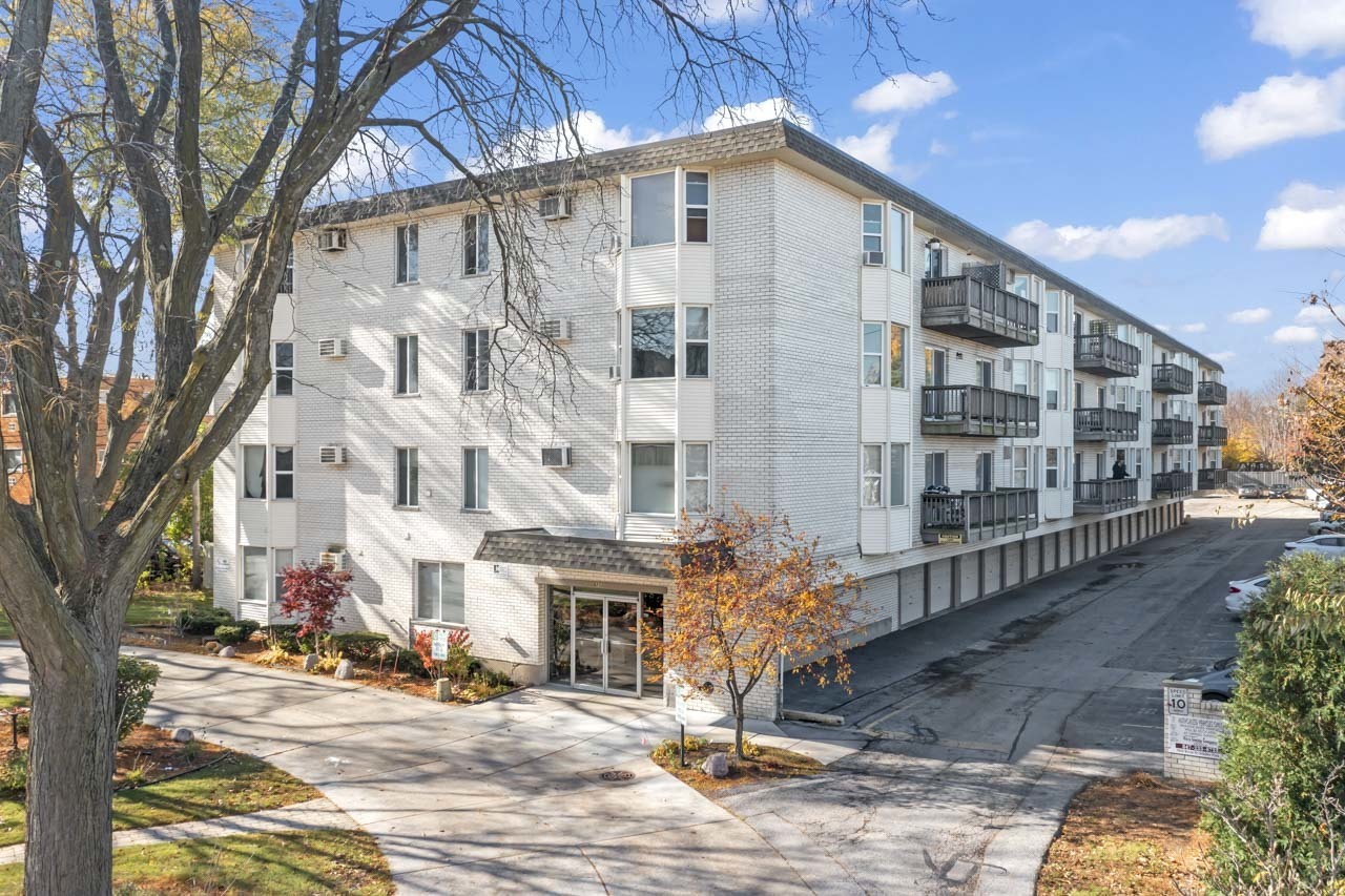 8232 Niles Center Road Unit: 404