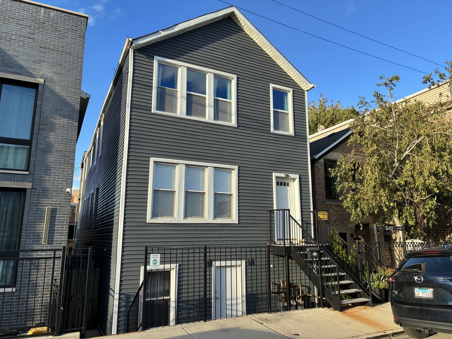 544 W Cullerton Avenue Unit: 2