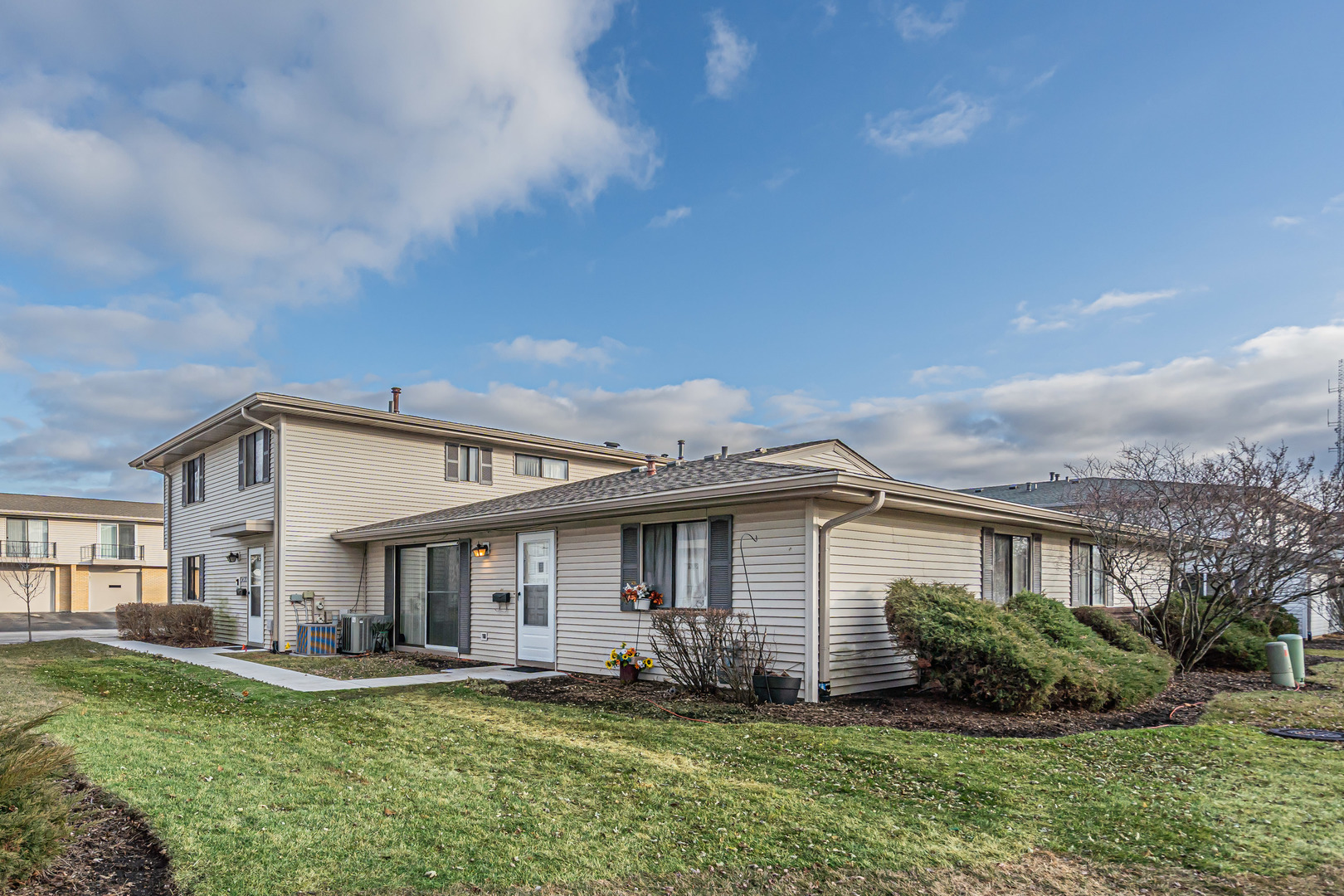 204 Nauset Lane Unit: 204