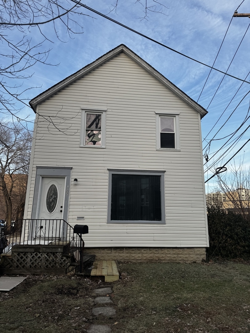 1488 E Thacker Street Unit: 1