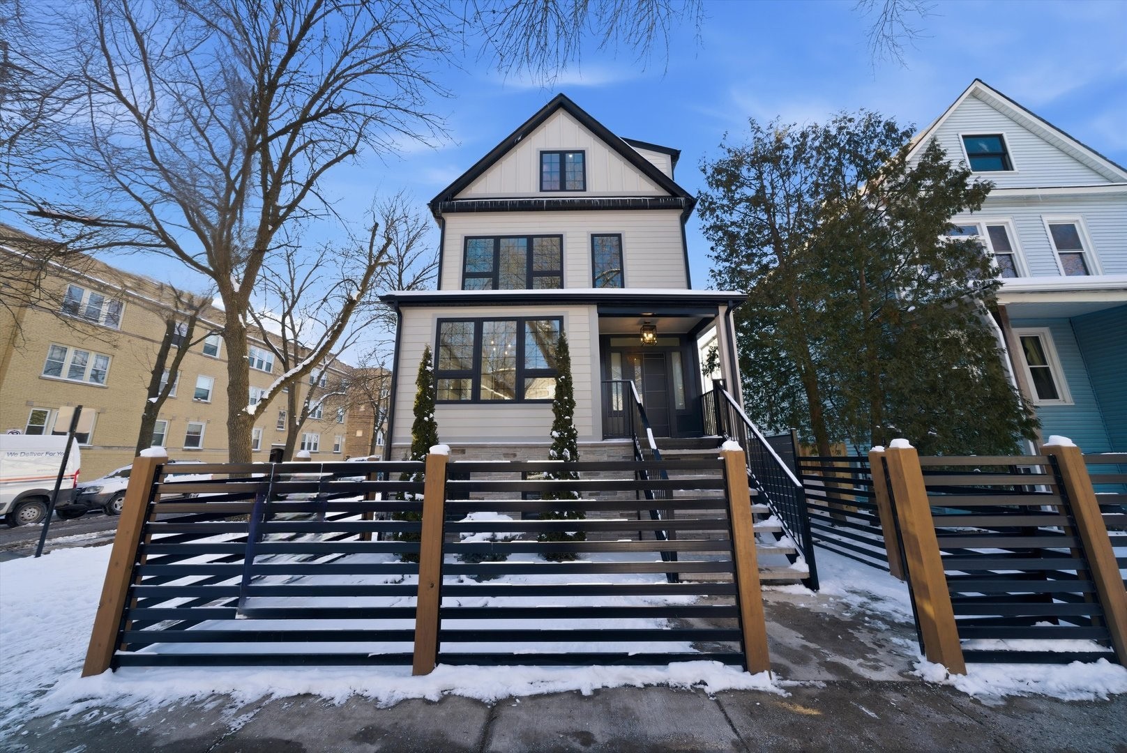 4500 N Saint Louis Avenue