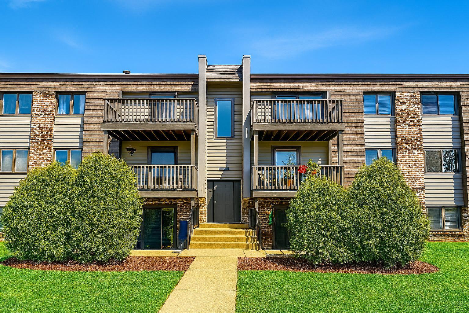 1462 Stonebridge Circle Unit: F10