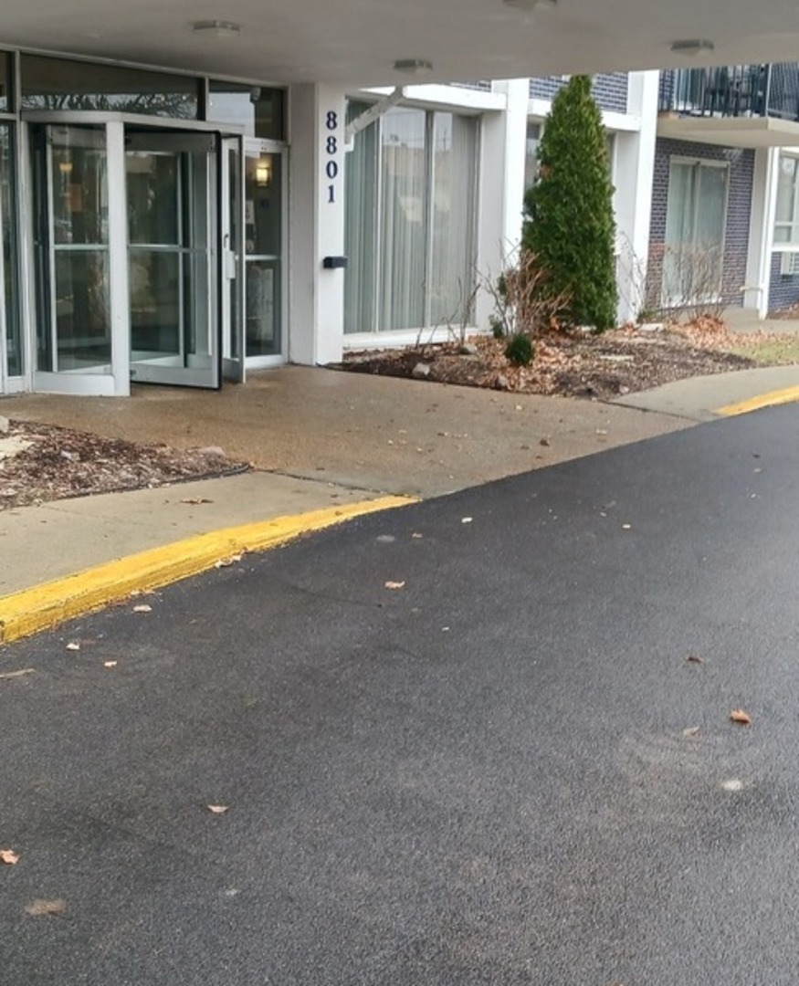 8801 W Golf Road Unit: 6B