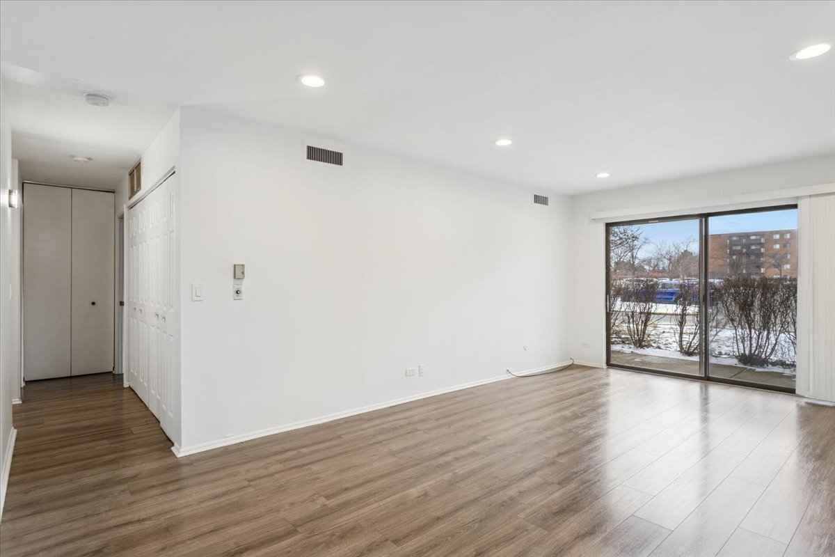 720 Wellington Avenue Unit: 113